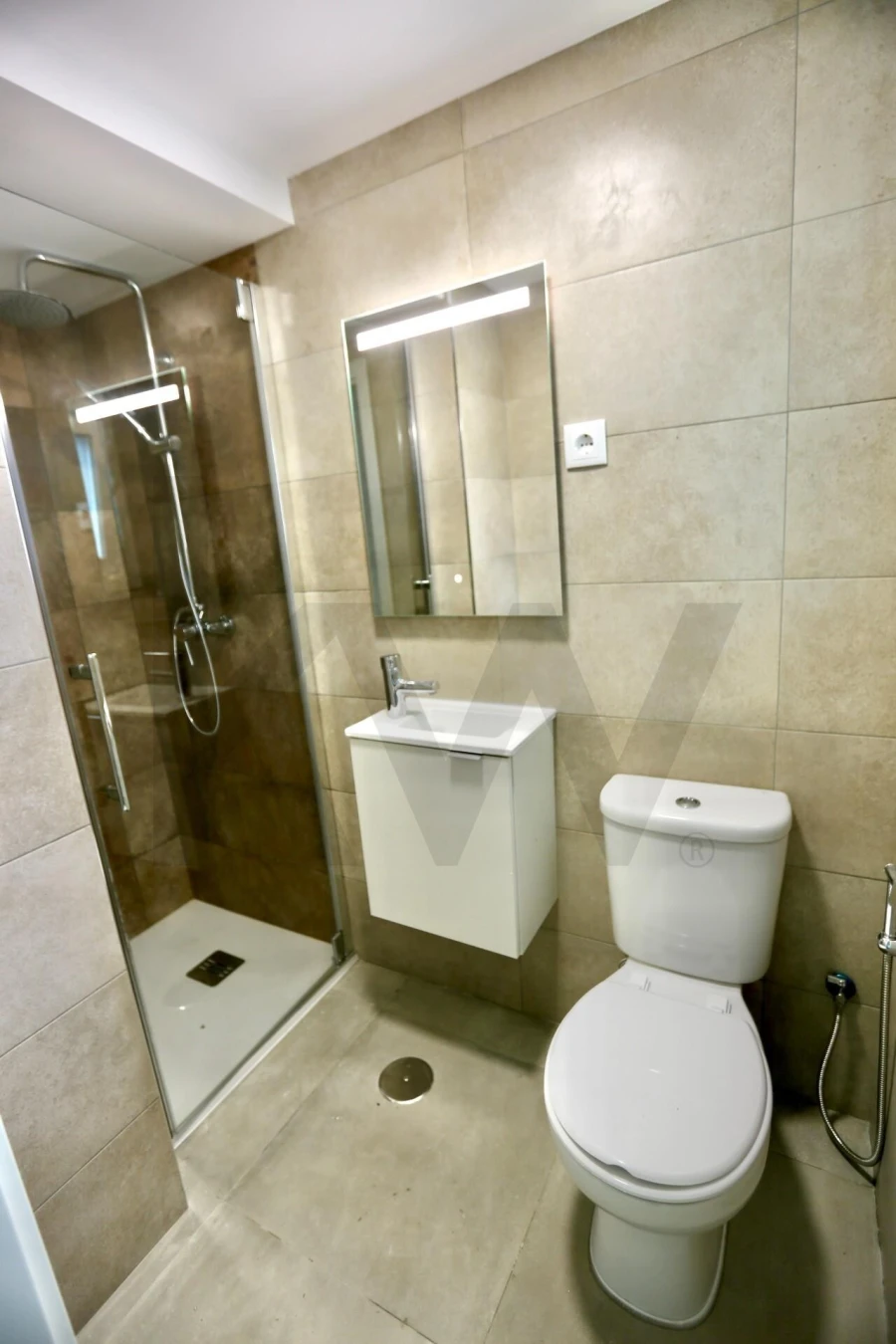 Apartamento T4 para Venda em Mina de Água Foto 16