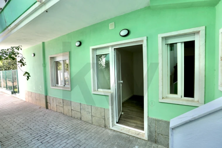 Apartamento T4 para Venda em Mina de Água Foto 25