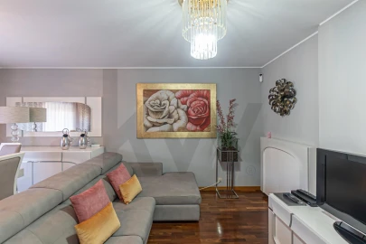 Apartamento T2 para Arrendamento em Pedrouços
