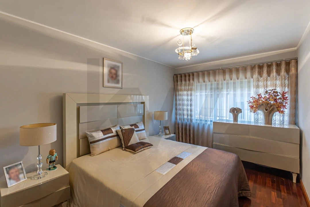 Apartamento T2 para Arrendamento em Pedrouços Foto 20