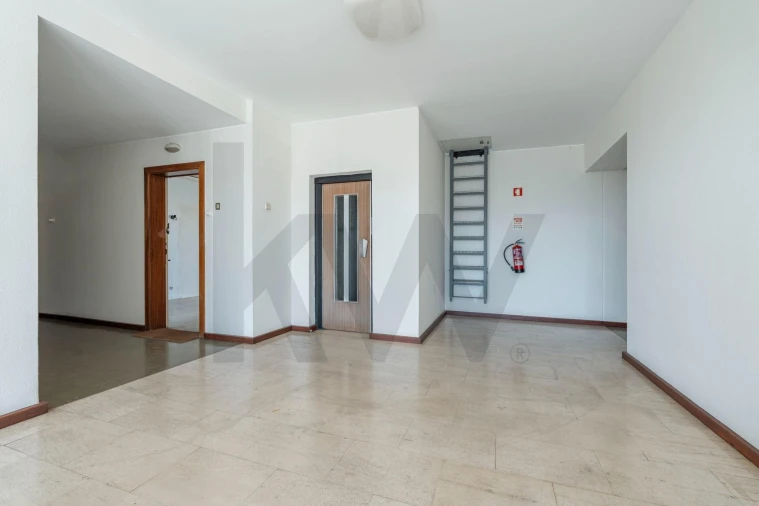 Apartamento T1 para Venda em Cascais e Estoril Foto 14