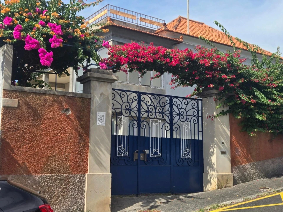 Moradia T3 para Venda em São Gonçalo Foto 2