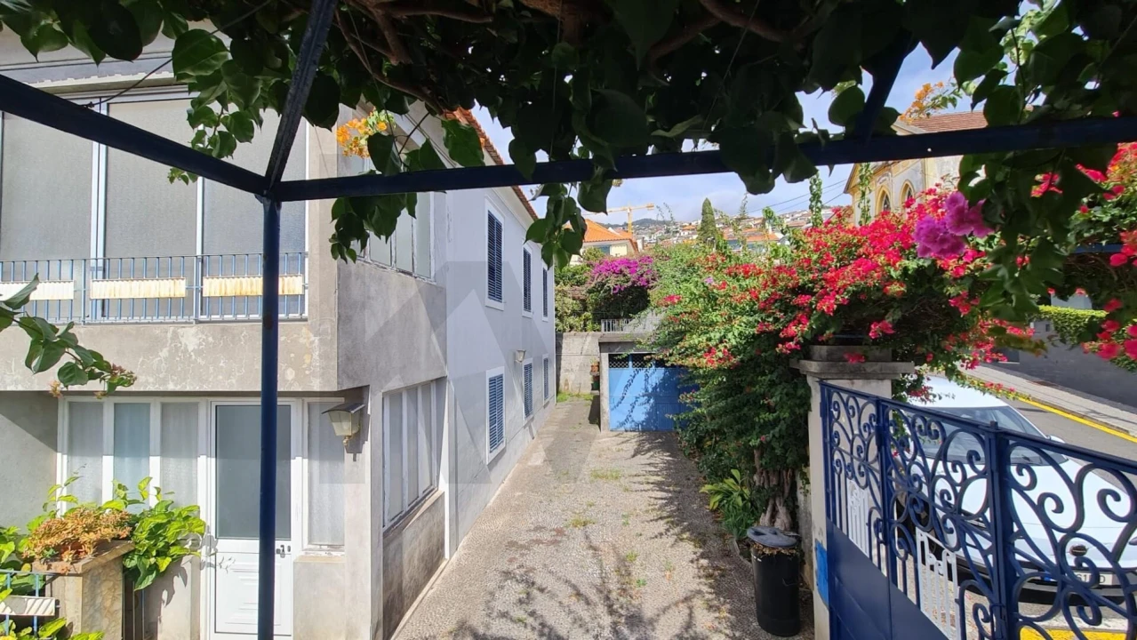 Moradia T3 para Venda em São Gonçalo Foto 5
