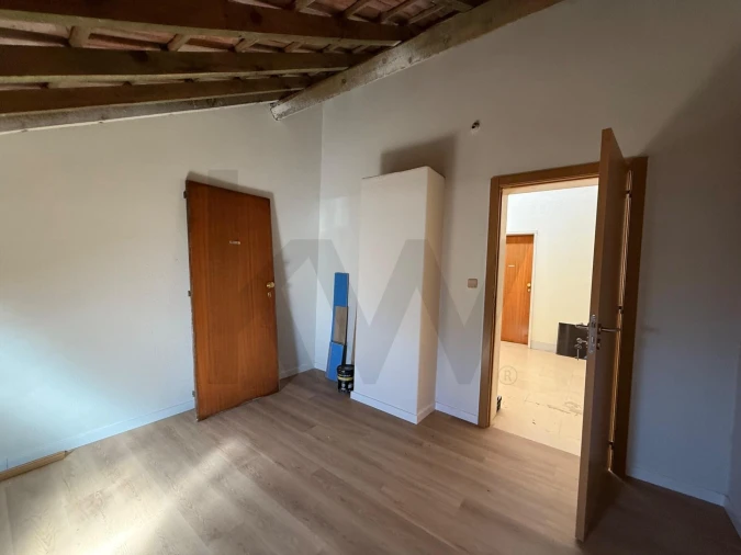 Apartamento T2 para Venda em Agualva e Mira-Sintra Foto 14