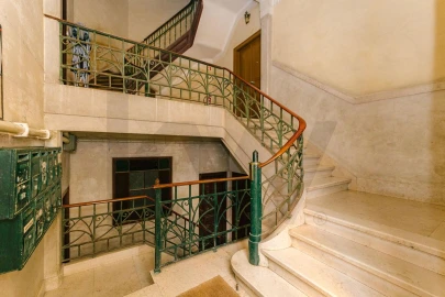 Apartamento T3 para Arrendamento em Penha de França