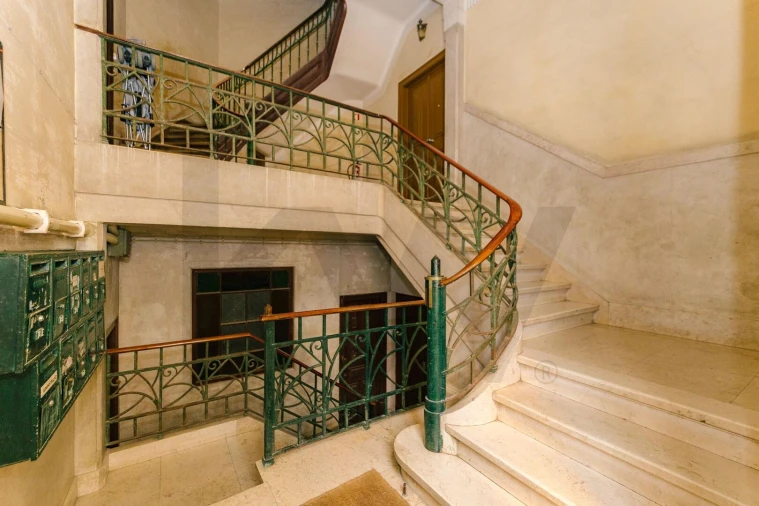 Apartamento T3 para Arrendamento em Penha de França Foto 24