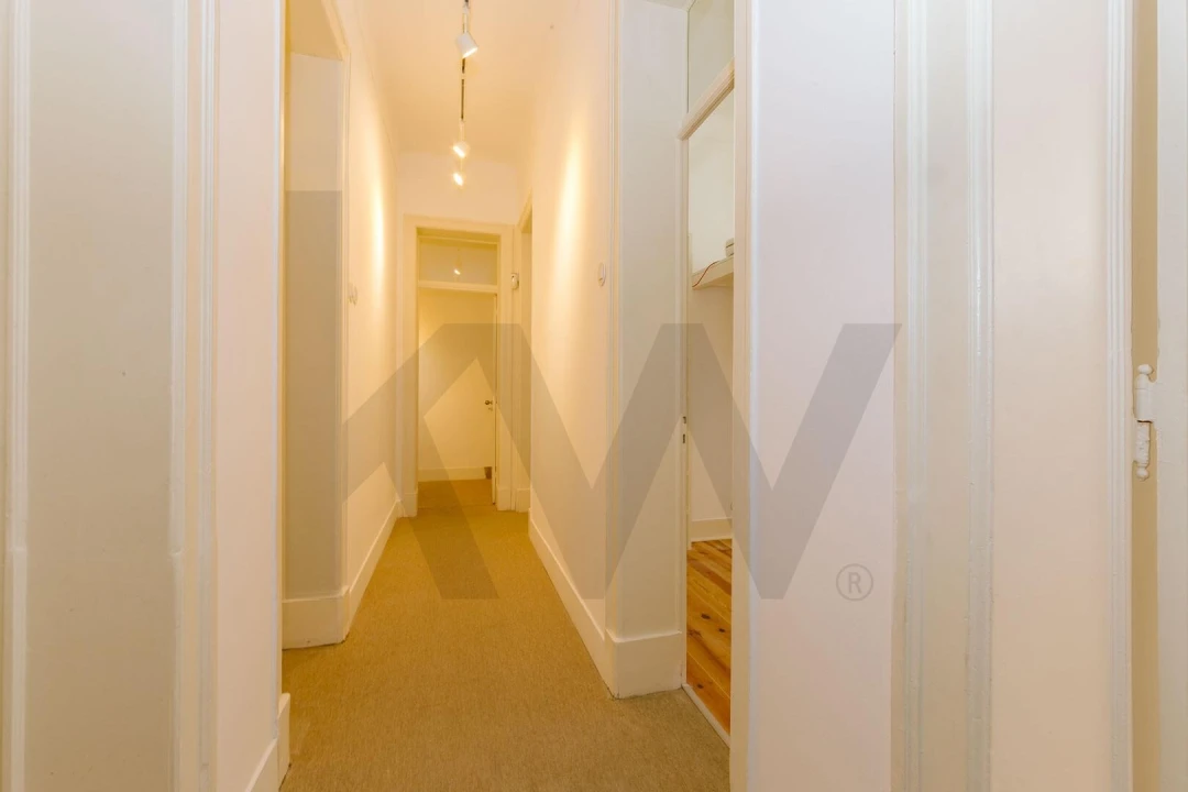 Apartamento T3 para Arrendamento em Penha de França Foto 2