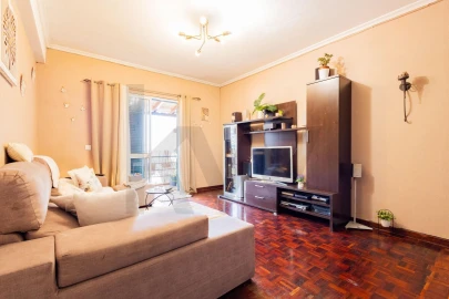 Apartamento T1 para Venda em Santo Antonio