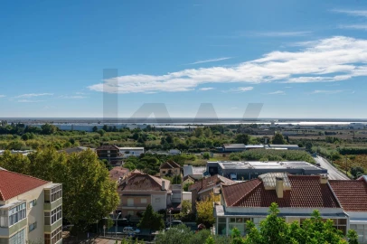 Apartamento T3 para Venda em Alverca do Ribatejo e Sobralinho