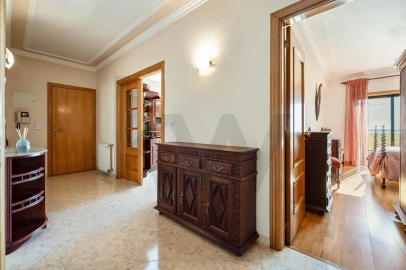 Apartamento T3 para Venda em Alverca do Ribatejo e Sobralinho