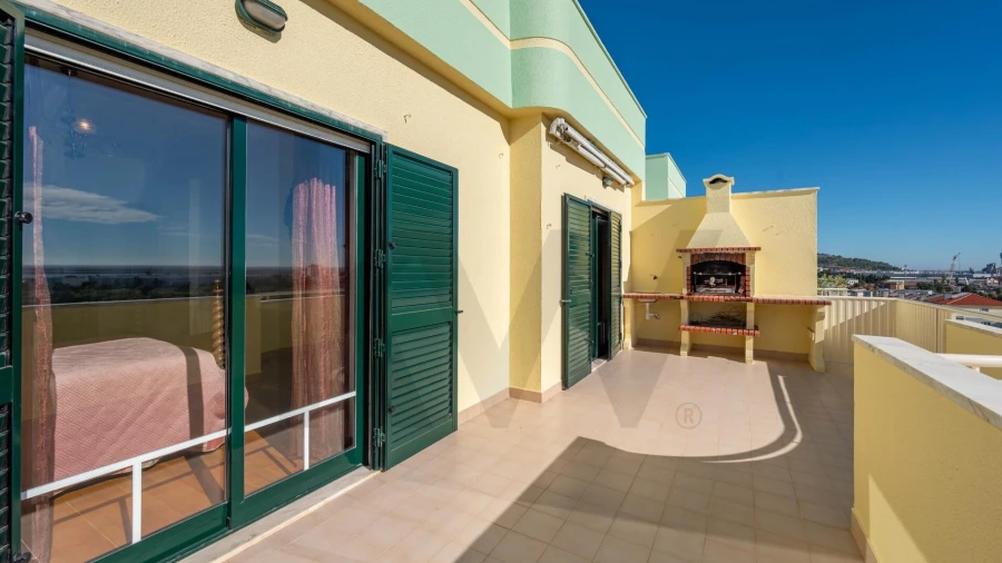 Apartamento T3 para Venda em Alverca do Ribatejo e Sobralinho