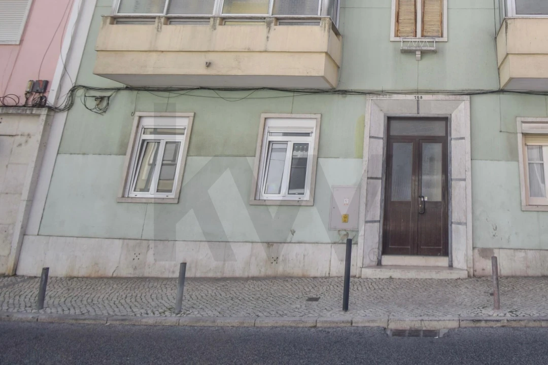 Apartamento T2 para Arrendamento em Penha de França Foto 26