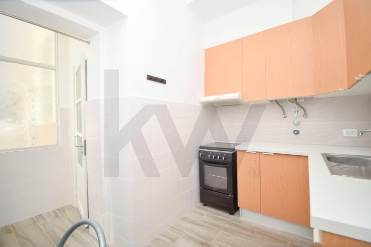 Apartamento T2 para Arrendamento em Penha de França Foto 17