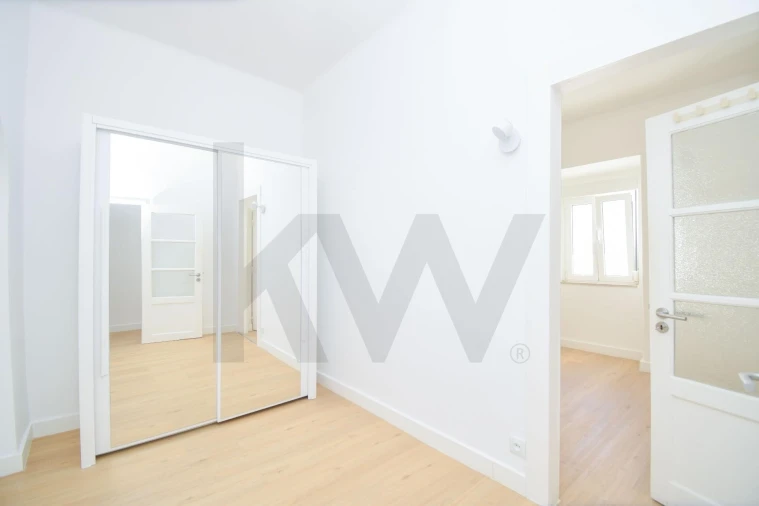 Apartamento T2 para Arrendamento em Penha de França Foto 10