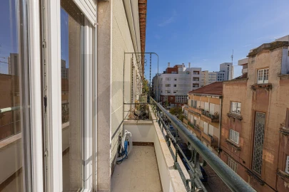 Apartamento T2 para Arrendamento em Barreiro e Lavradio
