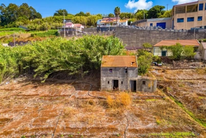 Terreno para Venda em Canhas