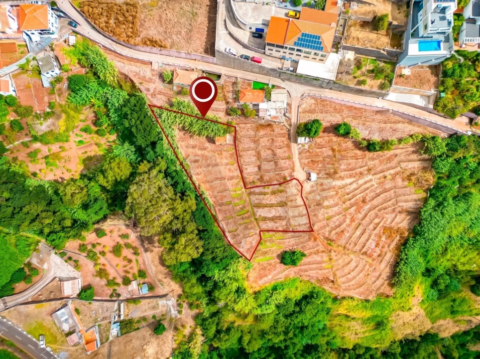 Terreno para Venda em Canhas Foto 6