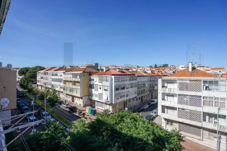 Apartamento T1 para Venda em Alfragide Foto 2
