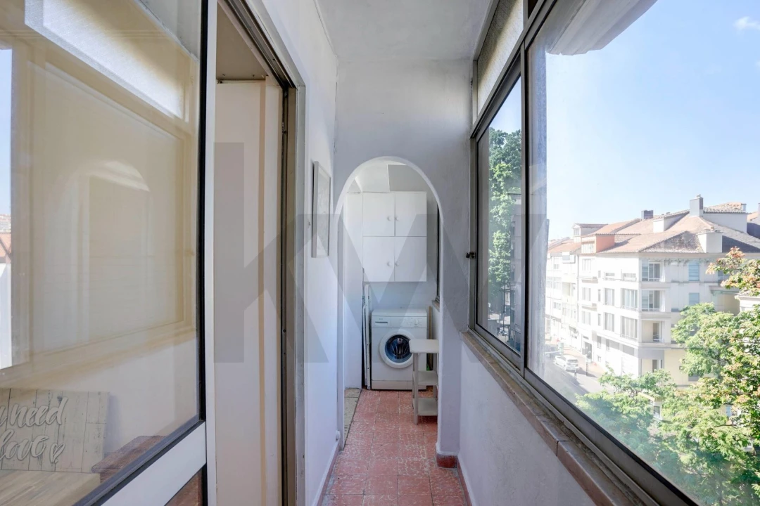 Apartamento T1 para Venda em Alfragide Foto 9