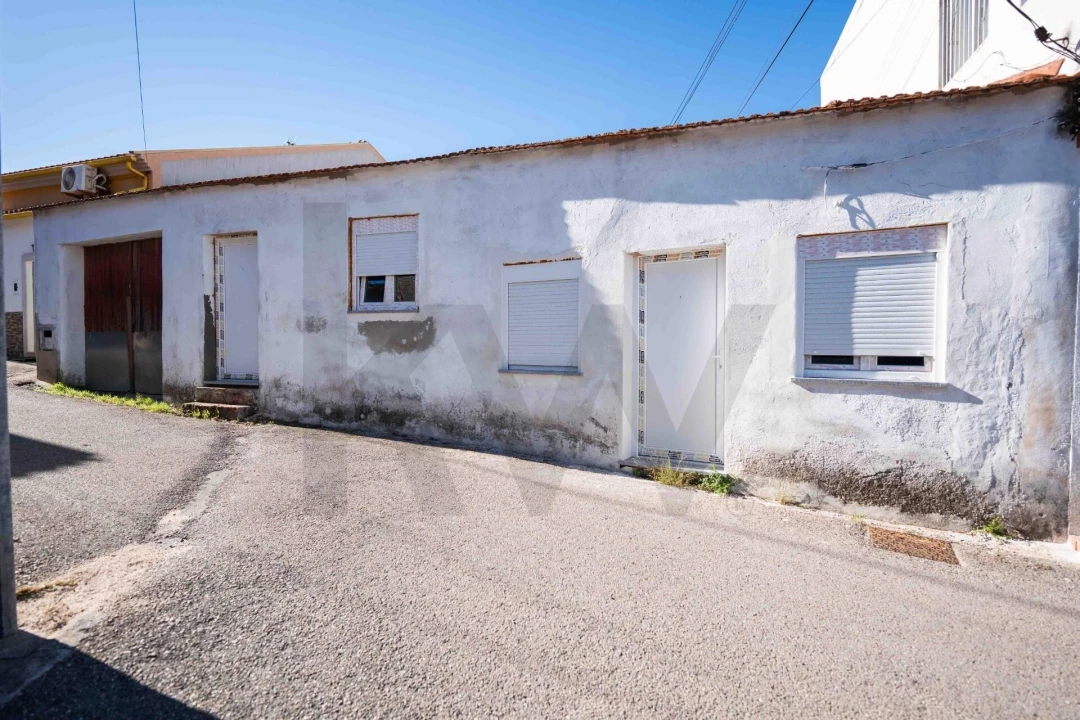 Moradia T3 para Venda em Souselas e Botão Foto 1