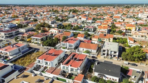 Moradia T4 para Venda em Fernao Ferro
