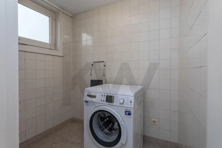 Apartamento T1 para Venda em Santa Maria Maior Foto 27