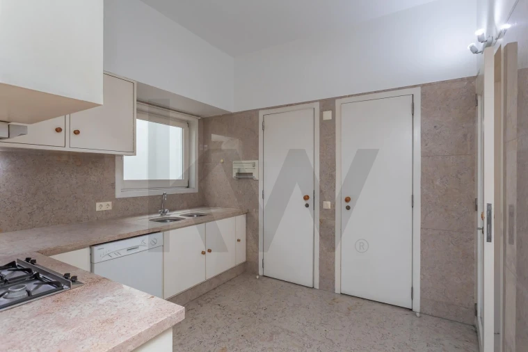 Apartamento T1 para Venda em Santa Maria Maior Foto 26