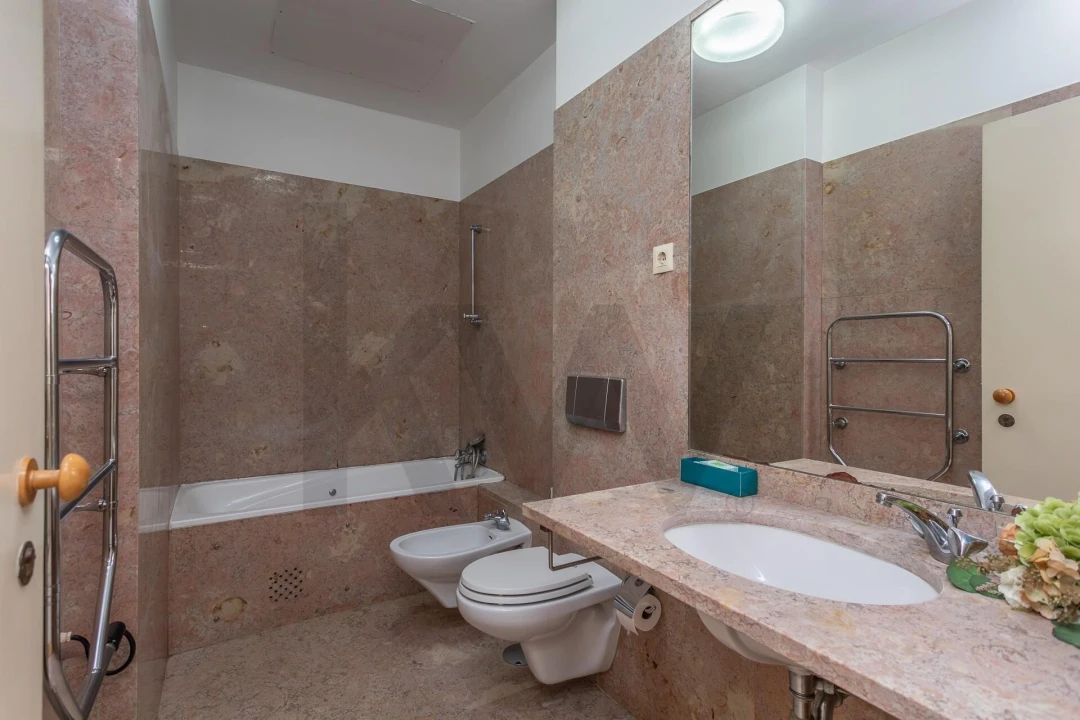 Apartamento T1 para Venda em Santa Maria Maior Foto 29