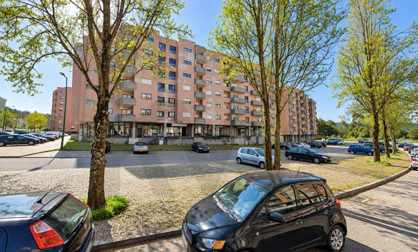 Apartamento T1 para Venda em Valongo Foto 28