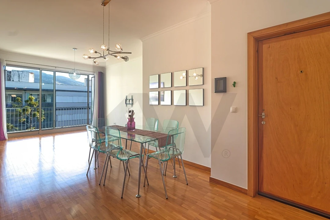 Apartamento T2 para Arrendamento em Funchal (São Pedro) Foto 1
