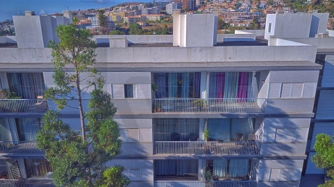 Apartamento T2 para Arrendamento em Funchal (São Pedro)