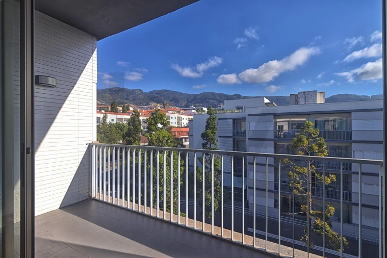 Apartamento T2 para Arrendamento em Funchal (São Pedro) Foto 5