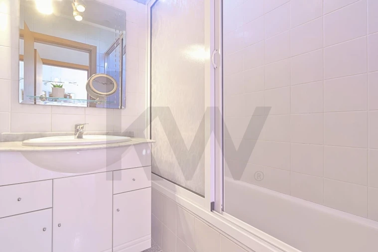 Apartamento T2 para Arrendamento em Funchal (São Pedro) Foto 10