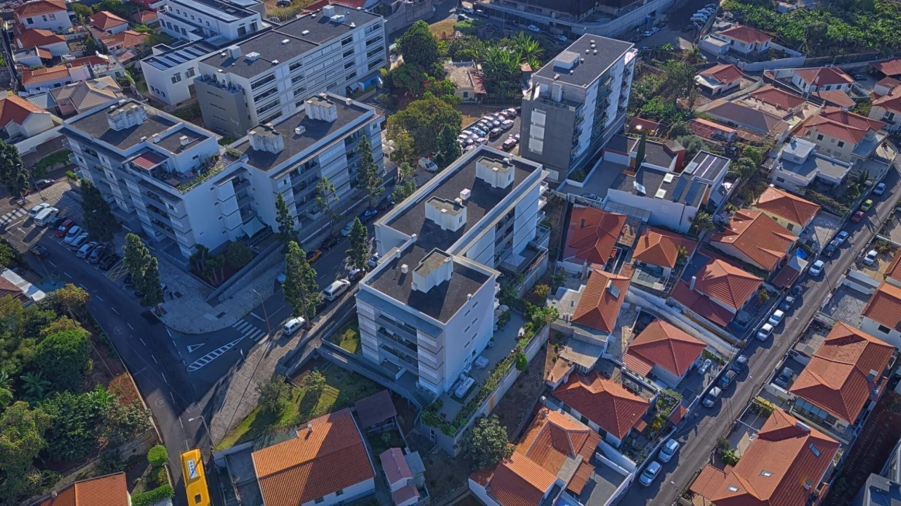 Apartamento T2 para Arrendamento em Funchal (São Pedro) Foto 18
