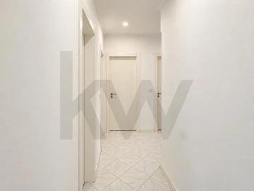 Apartamento T3 para Arrendamento em Almada, Cova da Piedade, Pragal e Cacilhas