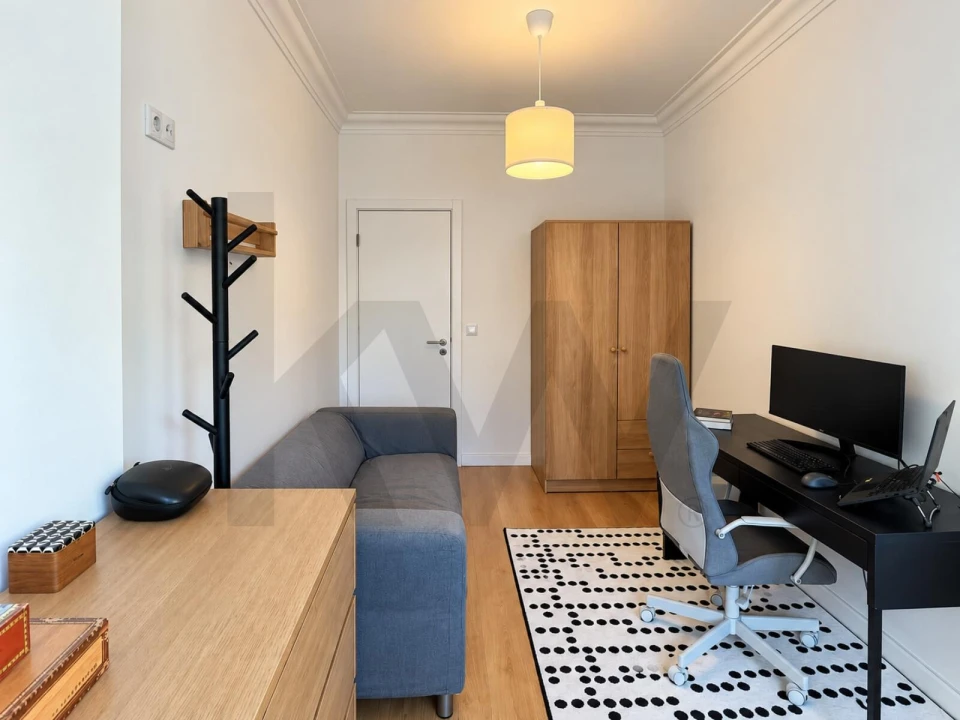 Apartamento T3 para Arrendamento em Almada, Cova da Piedade, Pragal e Cacilhas Foto 14