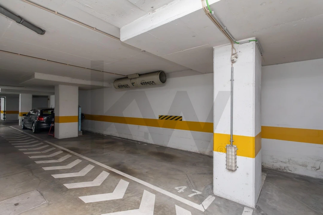Apartamento T3 para Venda em Algés, Linda-A-Velha e Cruz Quebrada-Dafundo Foto 31