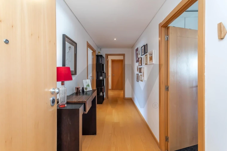 Apartamento T3 para Venda em Algés, Linda-A-Velha e Cruz Quebrada-Dafundo Foto 25