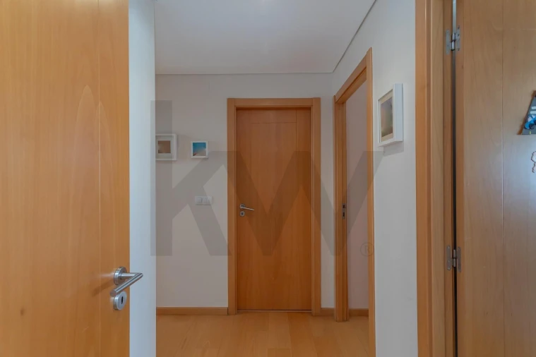 Apartamento T3 para Venda em Algés, Linda-A-Velha e Cruz Quebrada-Dafundo Foto 14