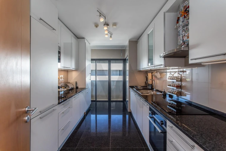 Apartamento T3 para Venda em Algés, Linda-A-Velha e Cruz Quebrada-Dafundo Foto 12