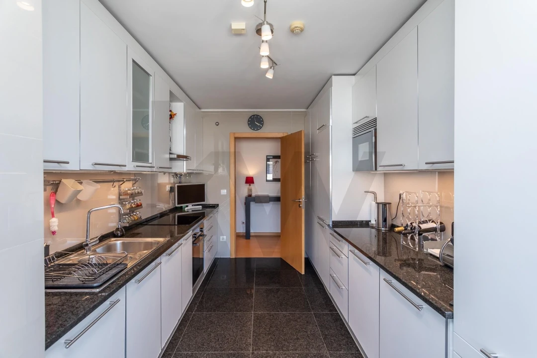 Apartamento T3 para Venda em Algés, Linda-A-Velha e Cruz Quebrada-Dafundo Foto 13