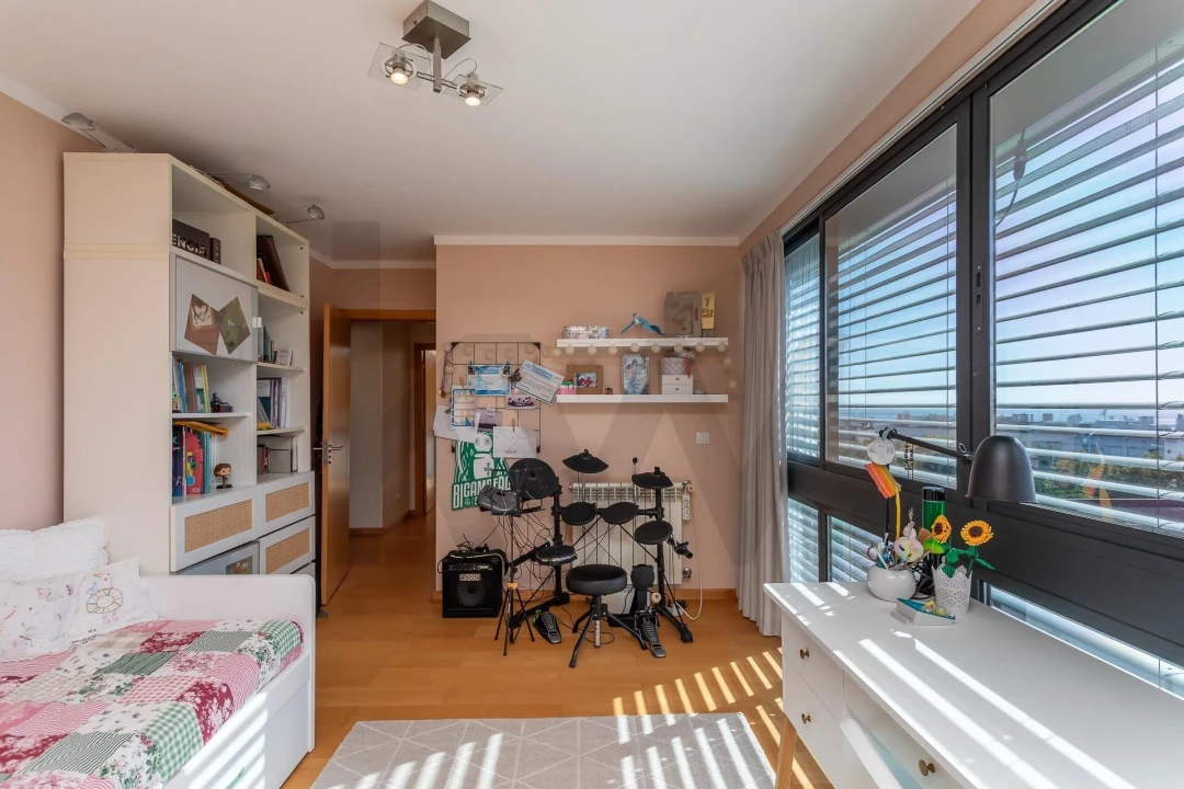 Apartamento T3 para Venda em Algés, Linda-A-Velha e Cruz Quebrada-Dafundo Foto 23