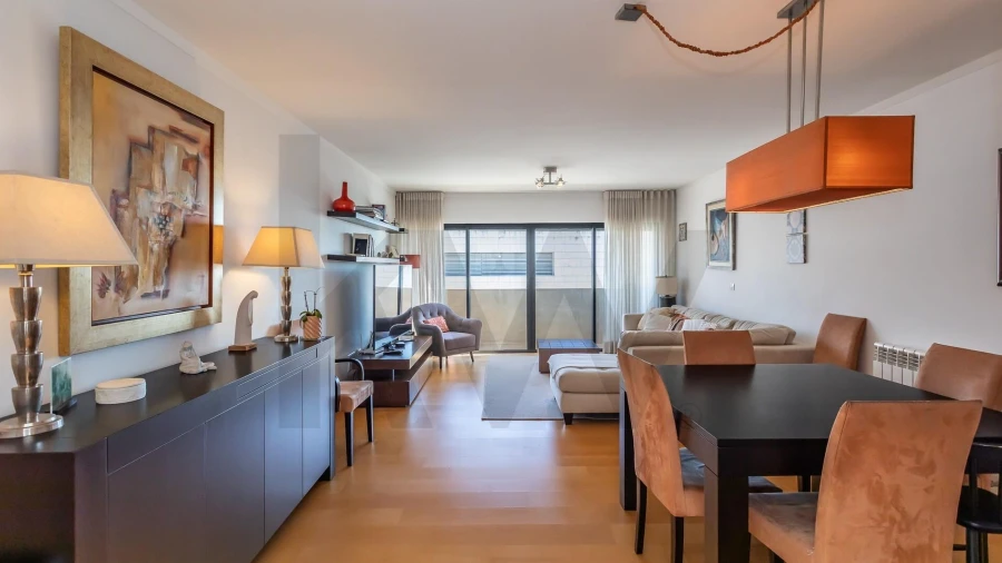 Apartamento T3 para Venda em Algés, Linda-A-Velha e Cruz Quebrada-Dafundo