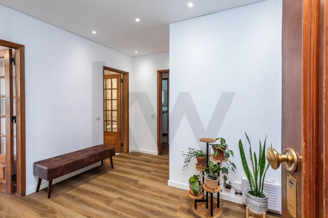 Apartamento T3 para Venda em Carcavelos e Parede Foto 3