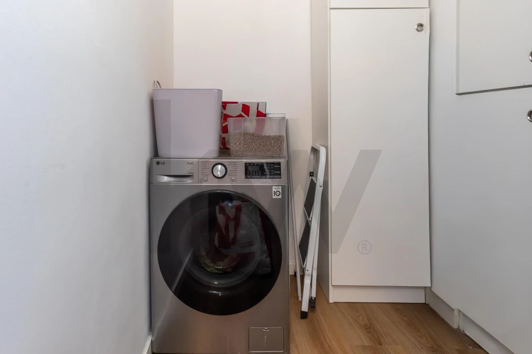 Apartamento T3 para Venda em Carcavelos e Parede Foto 9