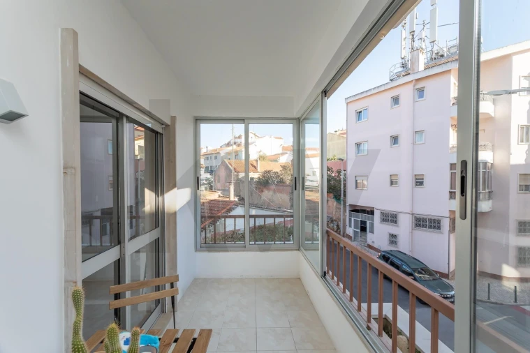 Apartamento T3 para Venda em Carcavelos e Parede Foto 27