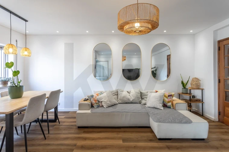 Apartamento T3 para Venda em Carcavelos e Parede Foto 25