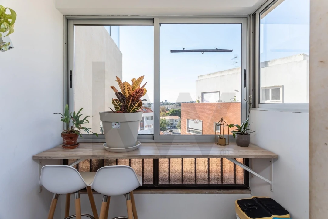 Apartamento T3 para Venda em Carcavelos e Parede Foto 8