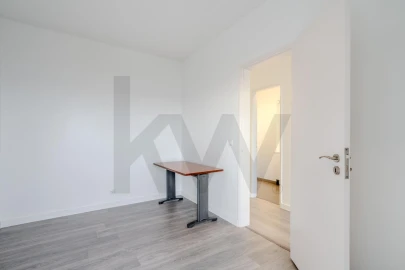 Apartamento T2 para Arrendamento em Ajuda