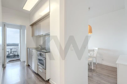 Apartamento T2 para Arrendamento em Ajuda